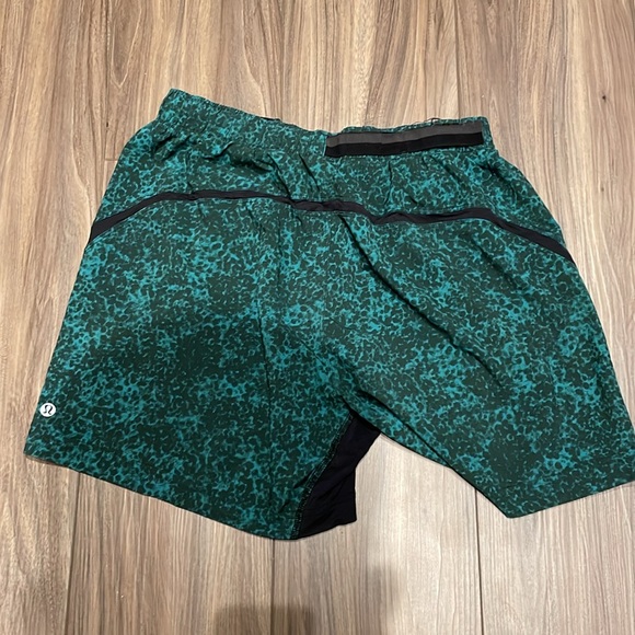 Lululemon surge shorts 😎🏃‍♂️ - Picture 2 of 3